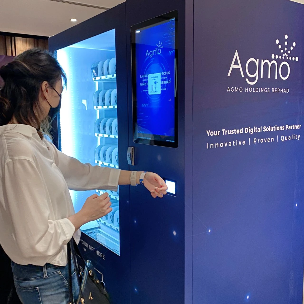 Smart RFID vending machine built and integrated by Agmo Studio at HQ